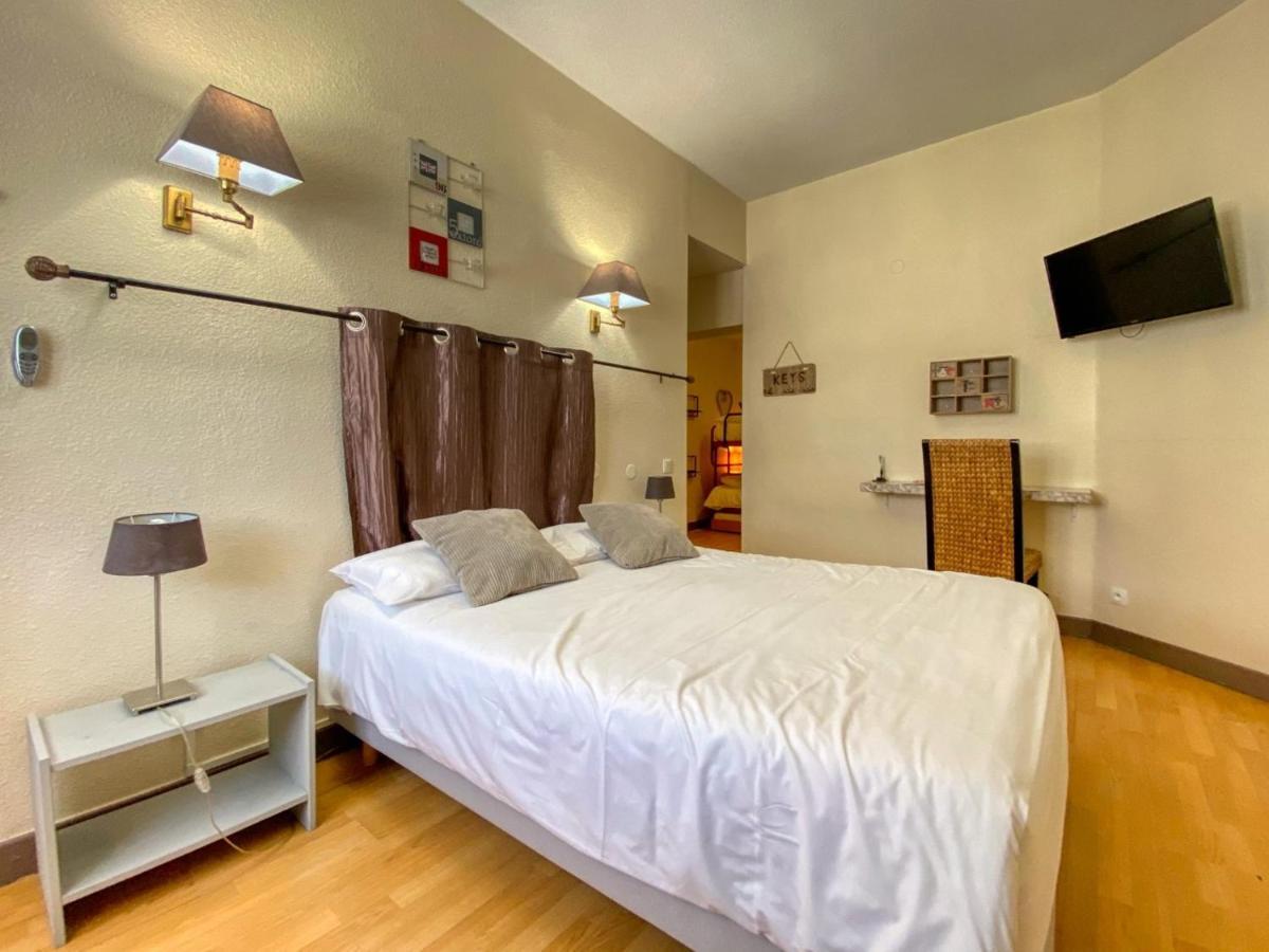 Hotel Le P'Tit Monde Монтиняк Екстериор снимка